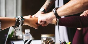 eBook Guia de como implementar uma equipe de vendas com sucesso